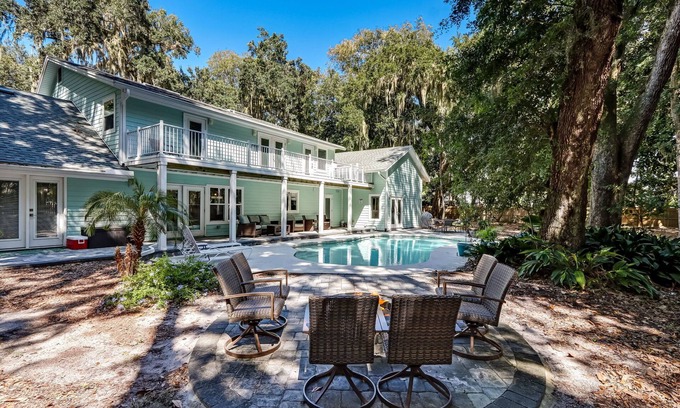 Amelia City House | Pet-Friendly Retreat with Ocean Views and Firepit