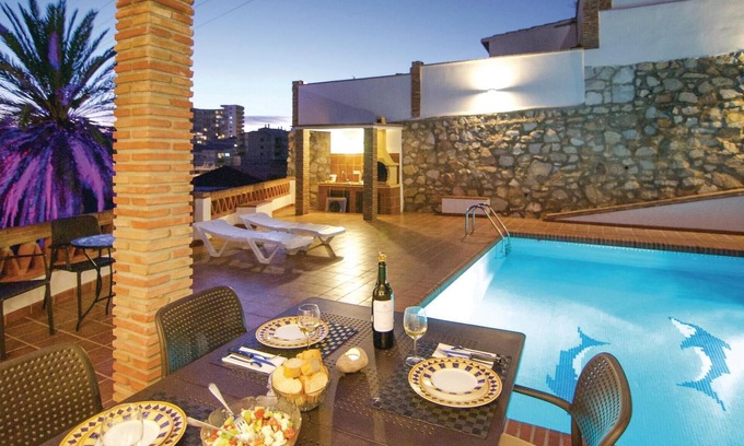 Torreblanca Apartment | Discover Your Dream Getaway in a Beachfront Apartment