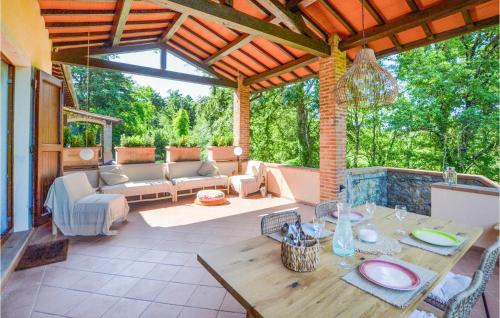 Anghiari Apartment | Chic 2 Bedroom Apartment in Anghiari - Pet Friendly Retreat
