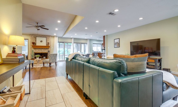Barton Hills House | Pet-Friendly Home in Austin with Private Yard & Spa!