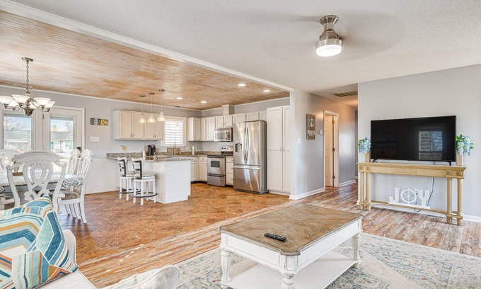 Morehead City House | Inviting Beaufort Home with Deck, Gas Grill & Pet-Friendly