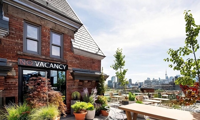 Riverside Hotel | Pet-Friendly Boutique Hotel with Rooftop Bar & Coffeehouse
