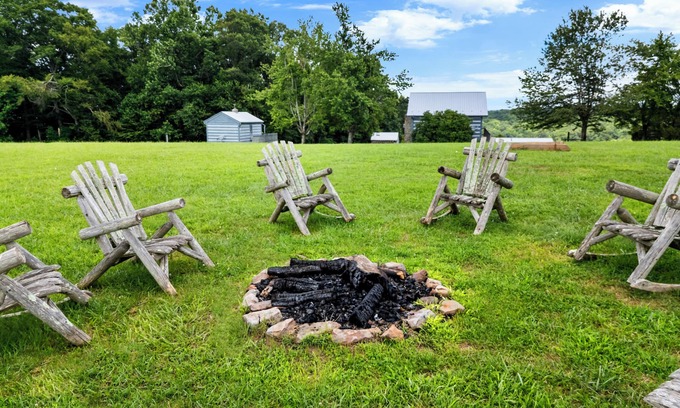 Fancy Gap Cabin | Pet Friendly Cabin Hideaway For 2! Cabin 7