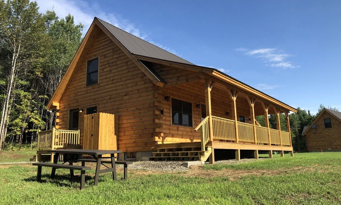 Lyndon Center Cabin | Pet-Friendly Cabin near Kingdom Trails for Outdoor Enthusiasts