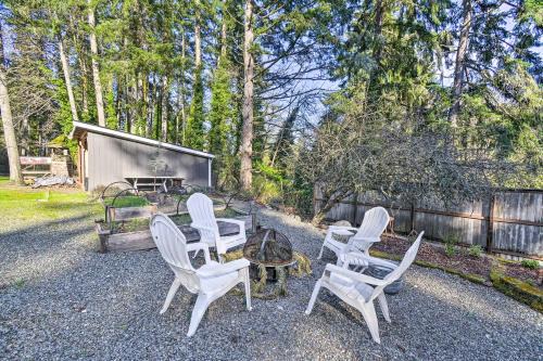 Fox Island House | Family-Friendly Pet Cabin Near Gig Harbor Awaits You!
