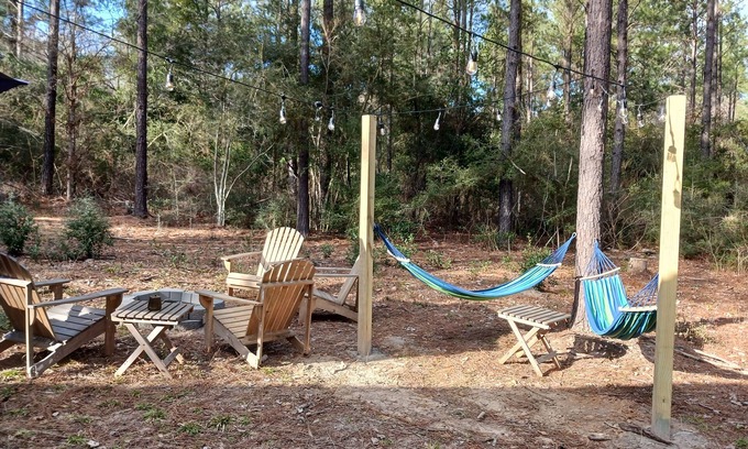 Colmesneil Cabin | Explore Our Pet-Friendly Cabin on 5 Acres of Nature!