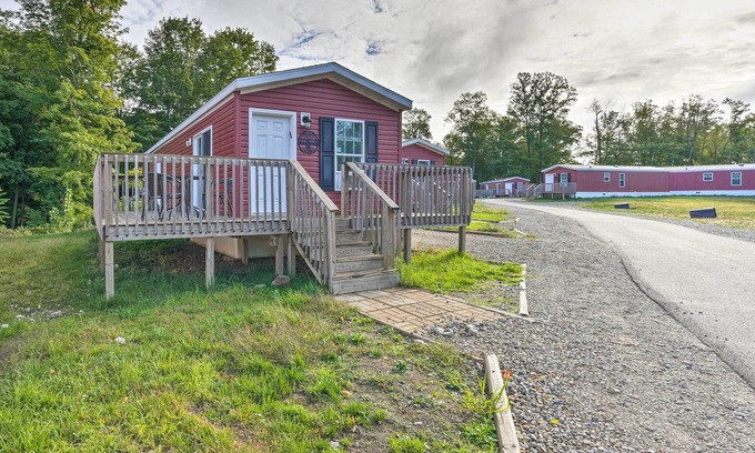 Cassopolis Cabin | Pet-Friendly Cassoplis Cabin Near Parks and Ocean Views