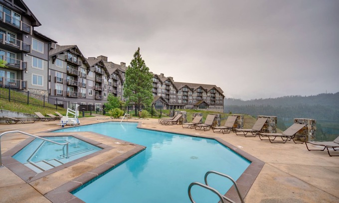 Cle Elum Condo | Pet-Friendly Cle Elum Condo: Hike, Ski & Unwind in Comfort