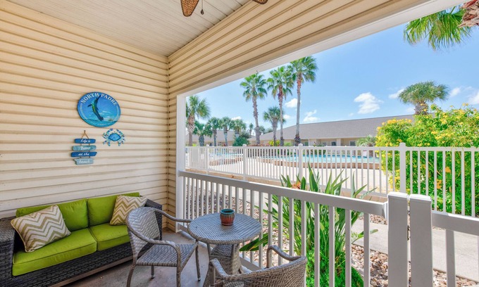 Corpus Christi Condo | Pet-Friendly Condo with Heated Pool & Oceanfront Views