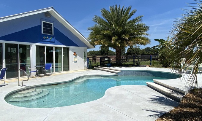 Fellowship Cottage | Pet Friendly Cottage with Pool on Scenic Horse Farm