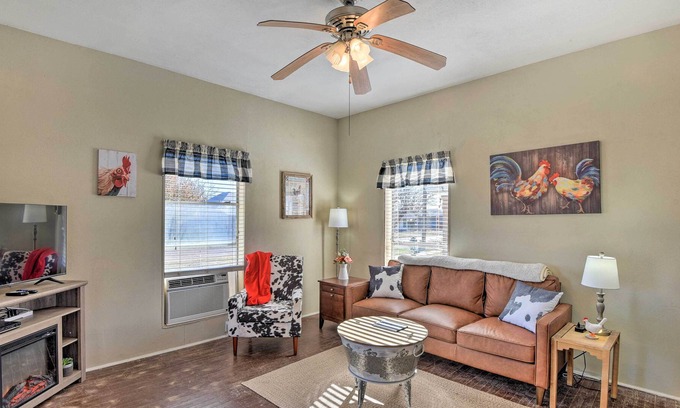 Electra House | Pet-Friendly Electra Home w/ Yard!