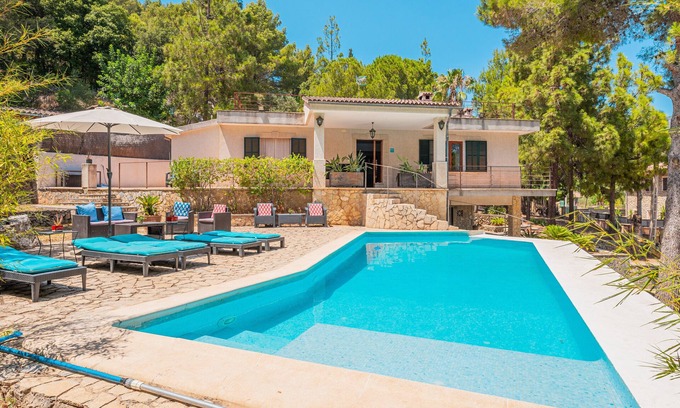 Mancor de la Vall Villa | Discover Pet-Friendly Villa Ses Basses with Pool & Views