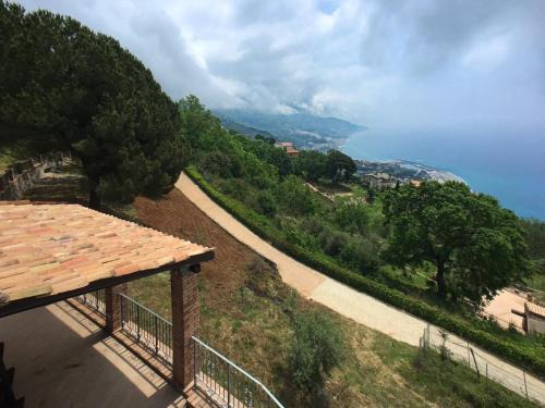Cetraro House | Outstanding Belvilla by OYO Tuono: Pet & Child Friendly Stay