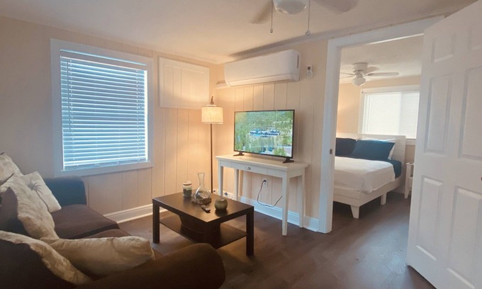 Naples Park House | Cozy Cottage by the Beach - Pet Friendly & Oceanfront Retreat