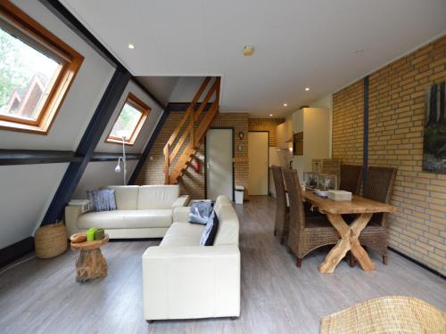Stramproy House | Pet-Friendly Getaway, cleaning included