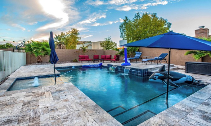 Saddleback Hills House | Guest Rated 9.8: Pet-Friendly Glendale Home with Pool