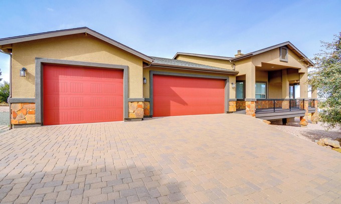 Prescott Valley House | Pet-Friendly Home on 3 Acres in Prescott Valley!