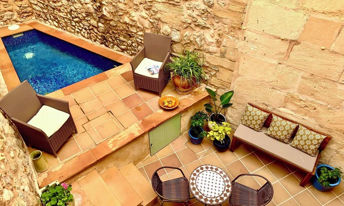 Pollensa House | Exceptional Pet-Friendly 'Casa Romana' with Pool & Views