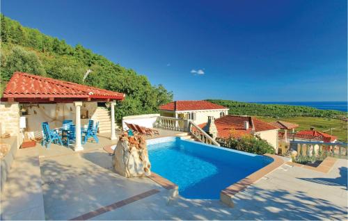 Cara House | Inviting Home in Cara with Pool and Hot Tub Amenities