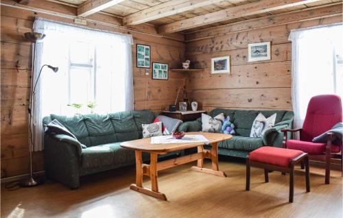 Evanger House | Cozy Home in Evanger with Kitchen - Family & Pet Friendly