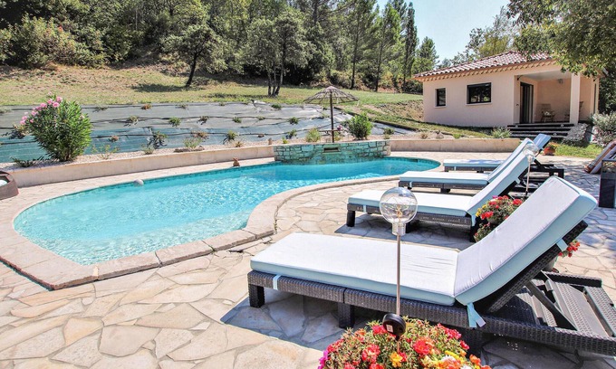 Saint-Montan House | Pet friendly home in St Montan