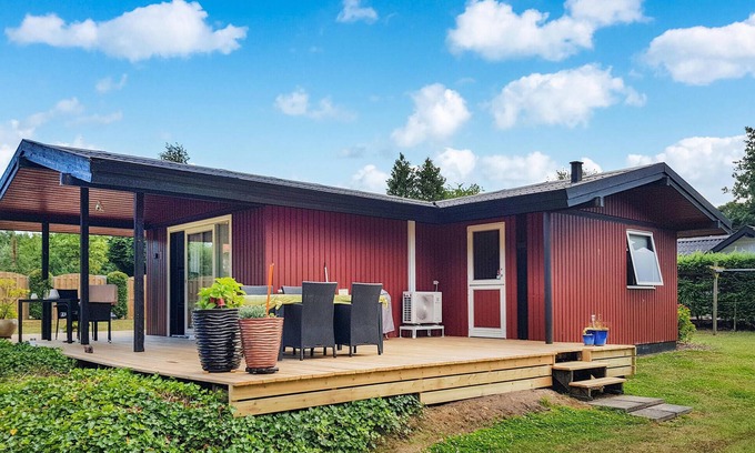 Hejlsminde Strand House | Classic Danish Vacation Home with Ocean View & Large Terrace