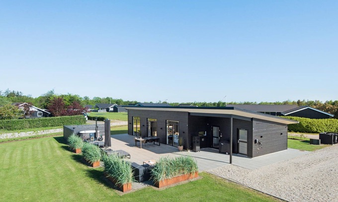Bork Havn House | Experience a Memorable Vacation in Stylish Surroundings