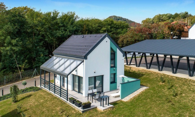 Varazdin House | Pet friendly home in Margecan