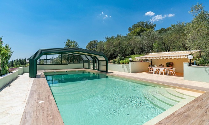 Murlo House | Spacious 4 Bedroom Getaway in Murlo with Private Pool
