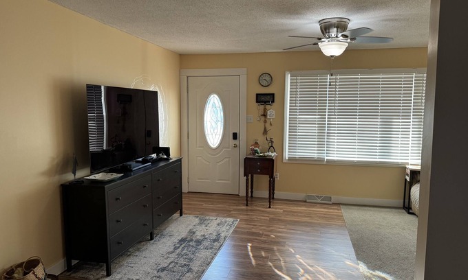 Palestine House | Pet-Friendly Retreat in Palestine with Fenced Yard & Hot Tub