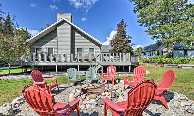 Roscommon House | Pet-Friendly Retreat Near Scenic Lakes & Snowmobile Trails