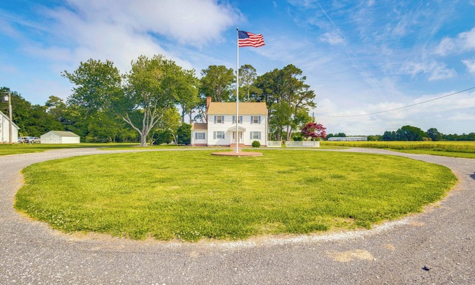 Cape Charles House | Cozy Cape Charles Retreat - 2 Mi to Beach & Ocean View