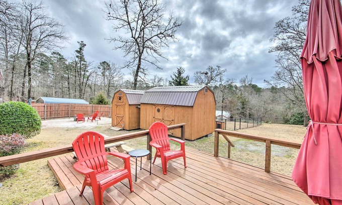 Jefferson Cottage | Pet-Friendly Jefferson Retreat with Backyard Near Lake