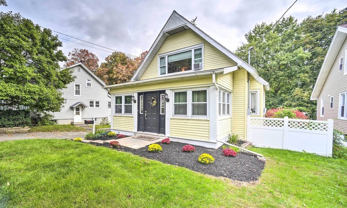Latham House | Inviting Pet-Friendly Retreat Just 7 Miles from Albany!
