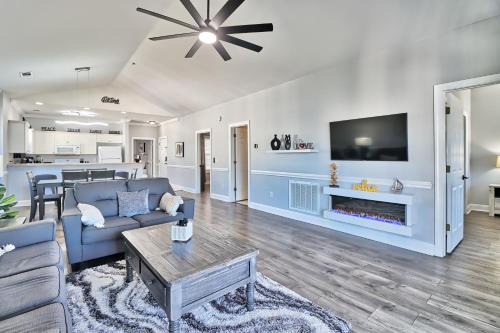 Central Myrtle Beach Apartment | Stylish Condo Near Beach with Pool & Ocean View - Sleeps 8