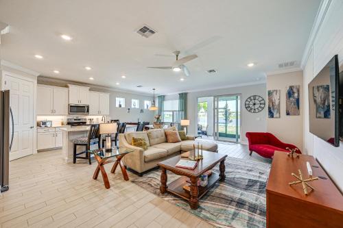 Naples House | Pet-Friendly Naples Retreat with Resort Pool Access