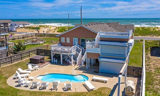 Sea Retreat House | Unwind with Pet-Friendly Perks and Ocean Views!
