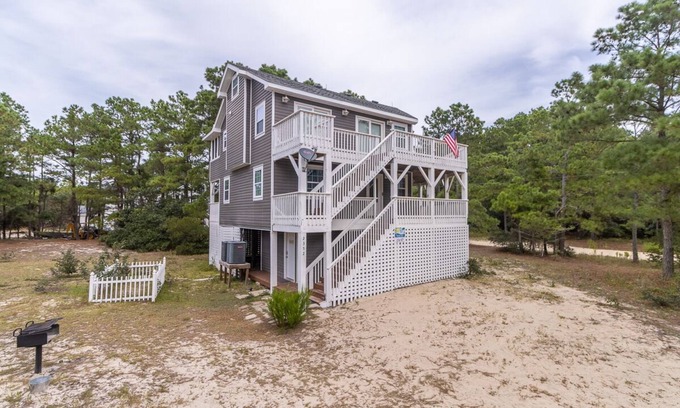 Carova Beach House | Pet-Friendly Oceanside Retreat with Oceanfront Views