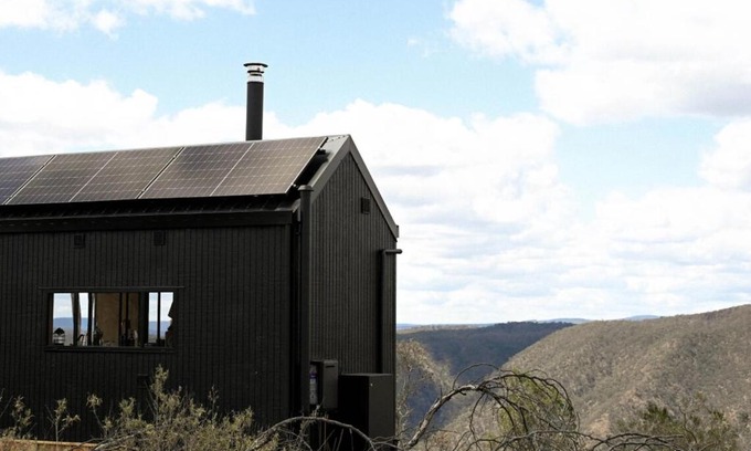 Windellama House | Pet Friendly Off-Grid Cabin Secluded in Nature -Zaid