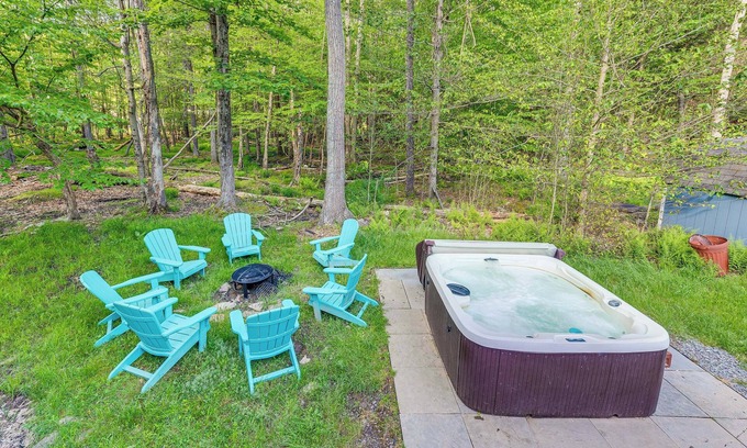 Locust Lake Village Cottage | Pet-Friendly Pocono Lake Retreat with Relaxing Hot Tub