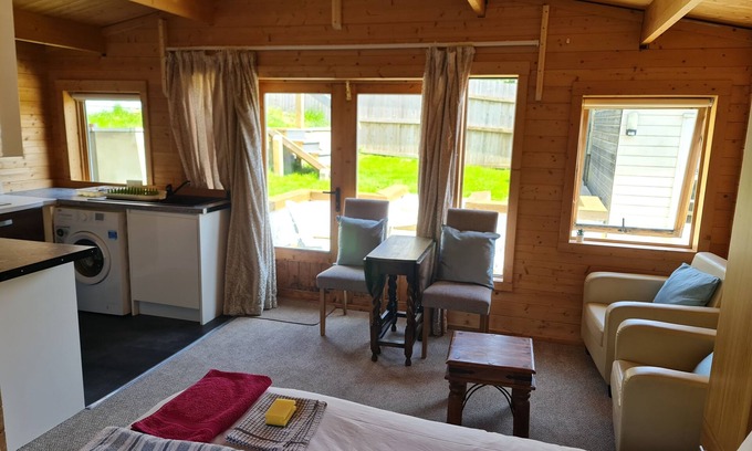 Hythe Cabin | Inviting 1-Bed Cabin in Hythe with Oceanfront Views