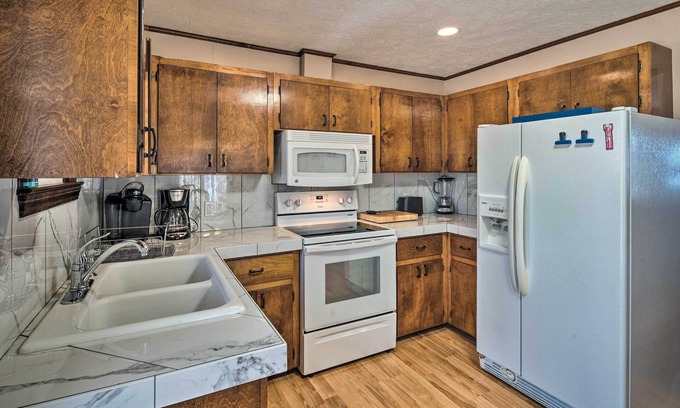 Saluda Cottage | Pet-Friendly Saluda Home with Scenic Mountain Views