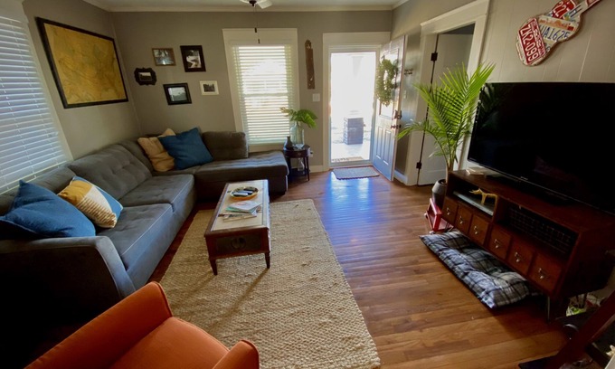 Paducah House | Pet-Friendly Getaway in the Heart of Paducah - Rated 9.8