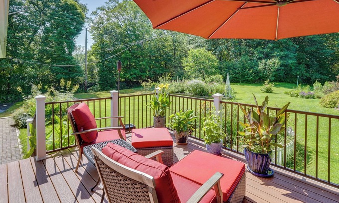 Staatsburg Apartment | Cozy Pet-Friendly Staatsburg Studio Steps from State Park