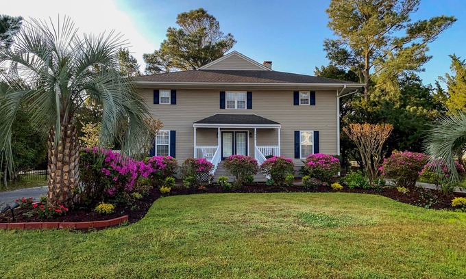 Ocean Drive House | Pet-Friendly Beach Home with Fenced Yard & Ocean Views