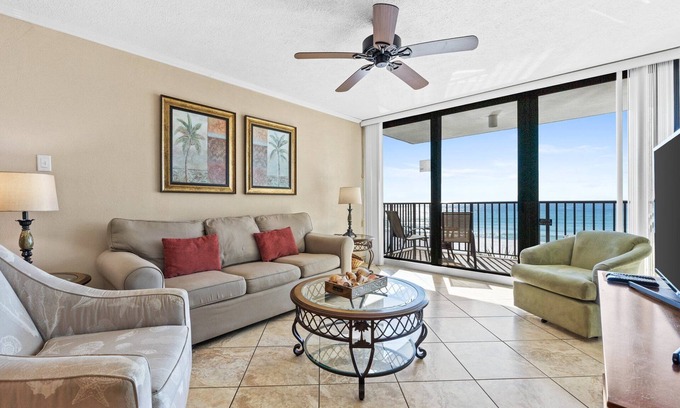 Thomas Drive Condo | Pelican Walk 402: Pet Friendly Oceanfront Getaway