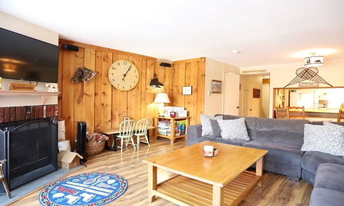 Waterville Valley Condo | Pet Friendly Condo at Family-Focused Waterville Valley Resort