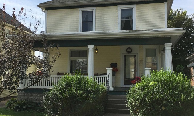 Nelsonville House | Historic Franklin Inn near HH State Park - Rated 9.2/10