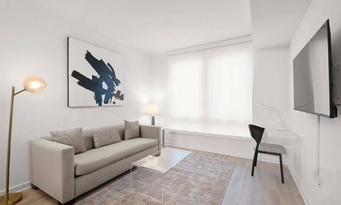 NoMa Hotel | Unforgettable Pet-Friendly Stay near Capitol Hill & Play Area