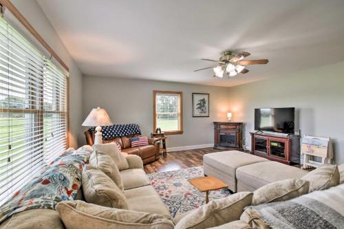 Painter House | Pet-Friendly Woodsy Retreat near Chesapeake Bay